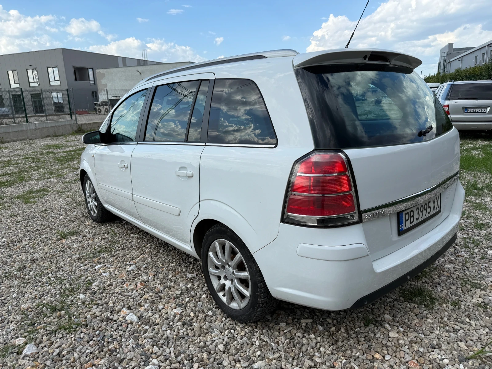 Opel Zafira 1.9 CDTI - изображение 3