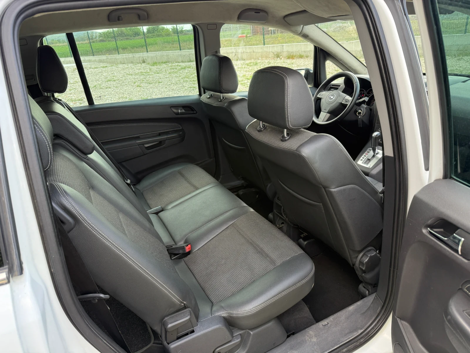 Opel Zafira 1.9 CDTI - изображение 7