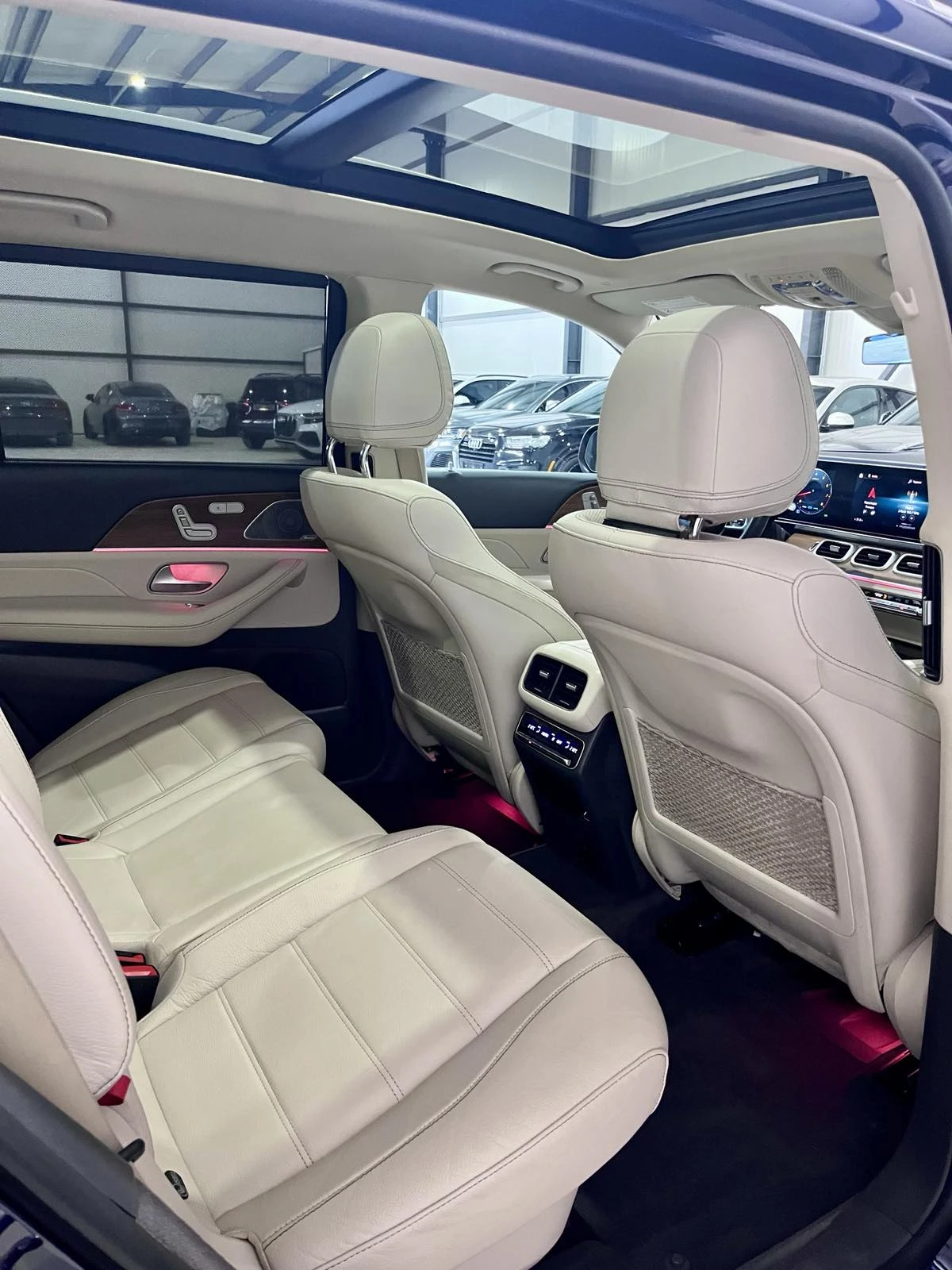 Mercedes-Benz GLS 450 4M EQ BOOST AMG Package | Mobile.bg — изображение 11