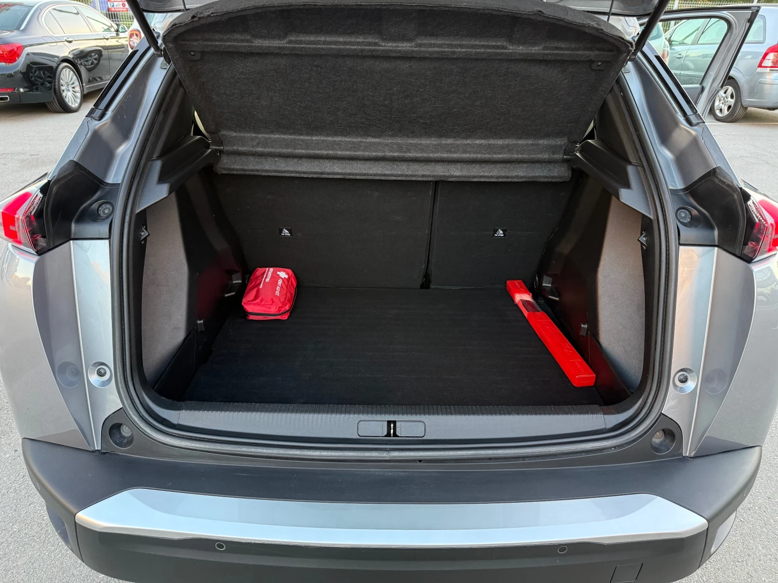 Peugeot 2008 ALLURE // //   | Mobile.bg   11