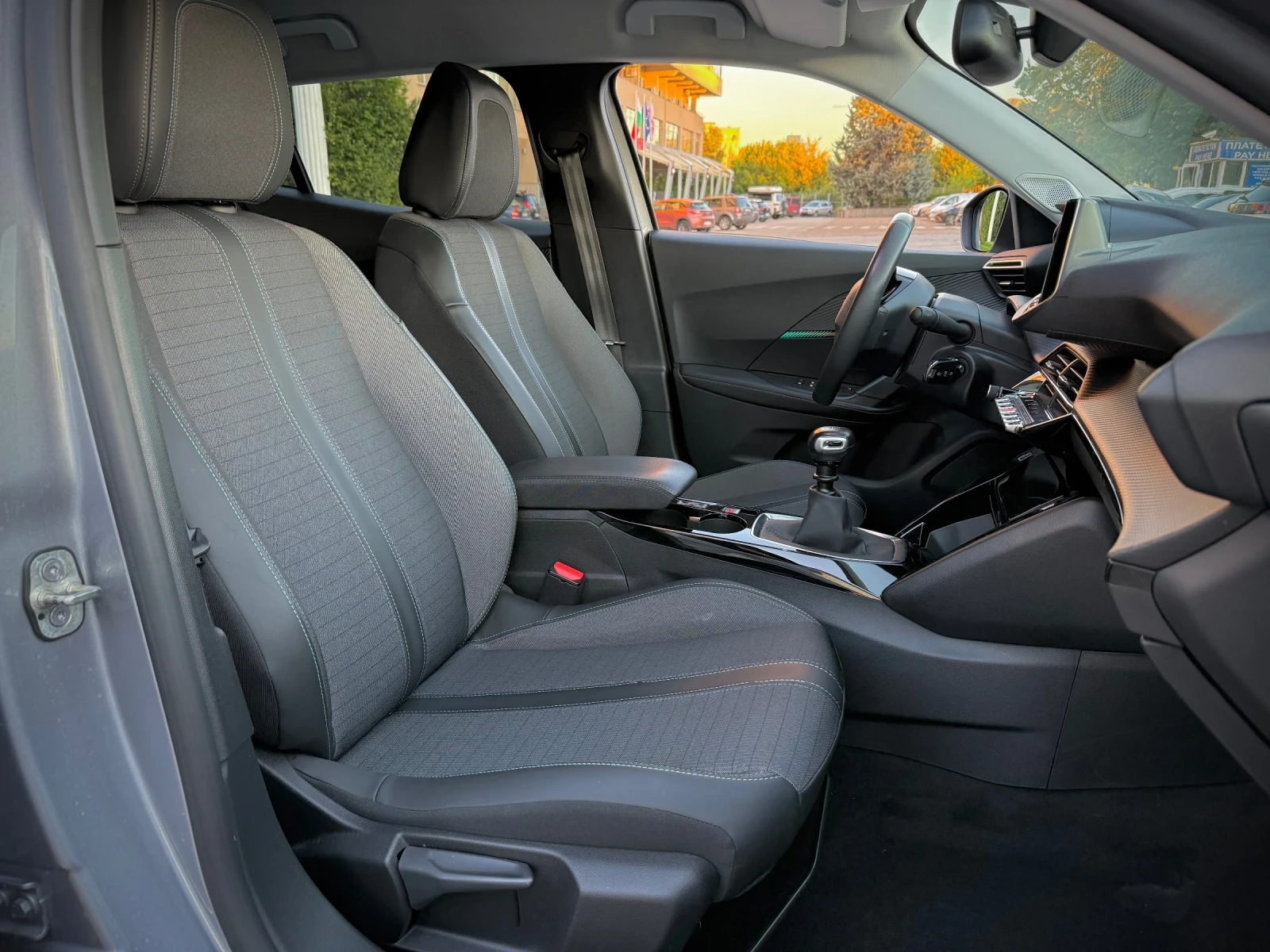 Peugeot 2008 ALLURE // //   | Mobile.bg   6