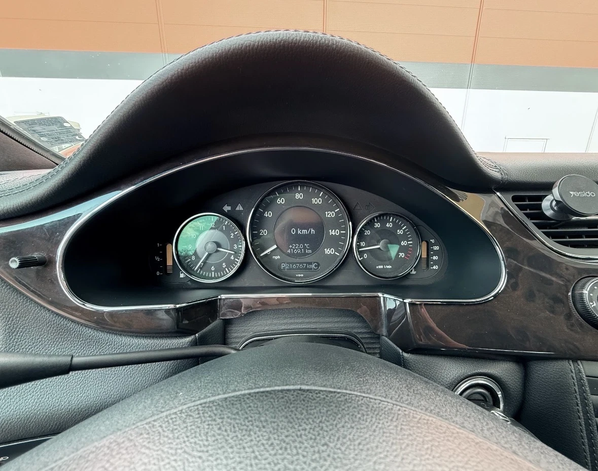 Mercedes-Benz CLS 55 ТОП СЪСТОЯНИЕ | ГАЗ | НАПЪЛНО ОБСЛУЖЕН |  - изображение 9