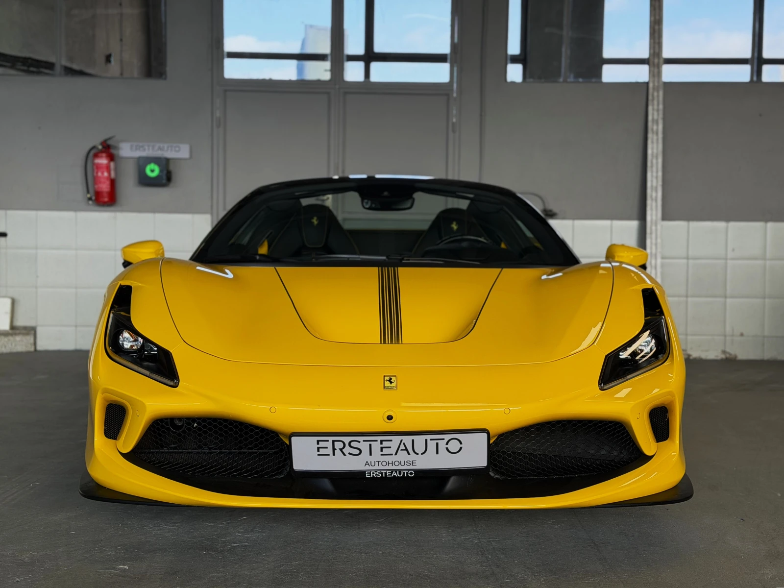 Ferrari F8 SPIDER LIFT CARBON JBL 360-CAM | Mobile.bg � ����������� 3