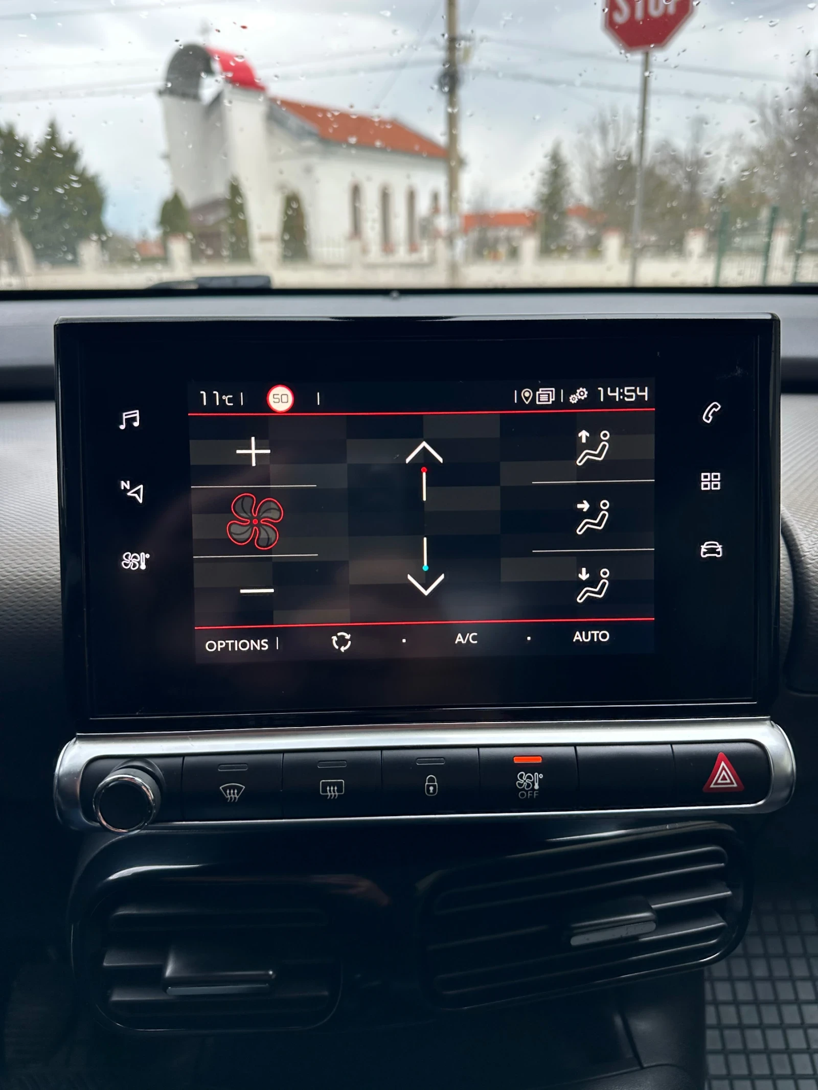 Citroen C4 Cactus 1.2 e-THP Feel, снимка 13 - Автомобили и джипове - 53622012