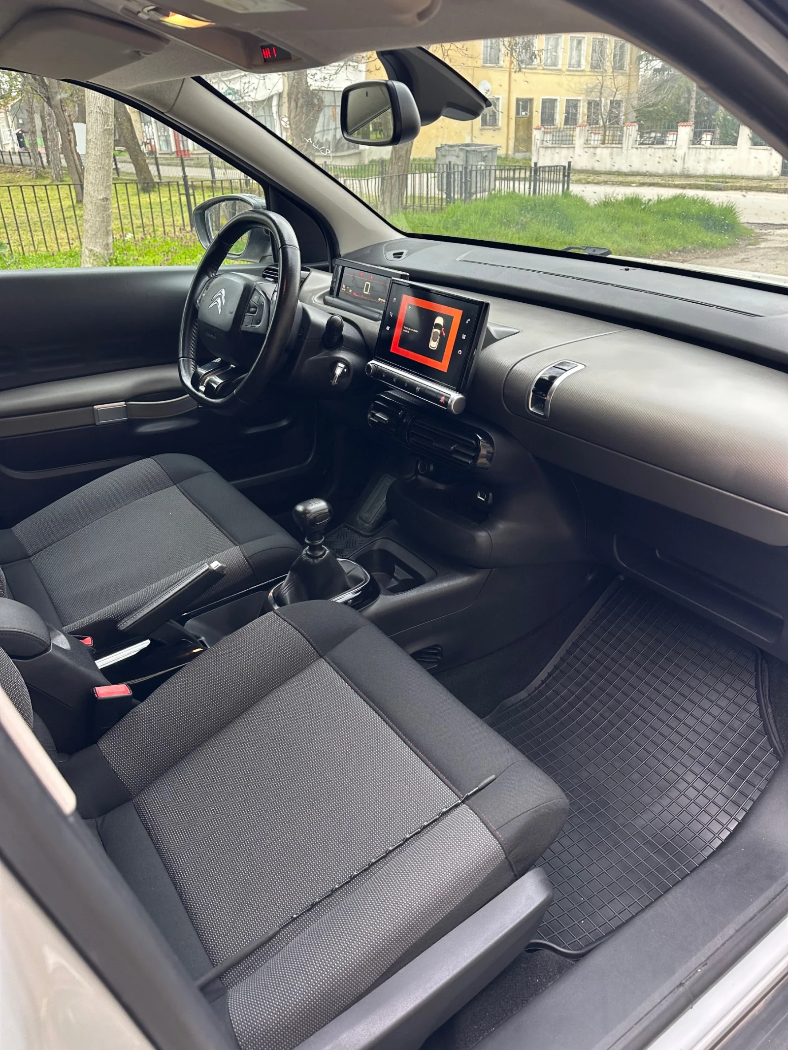 Citroen C4 Cactus 1.2 e-THP Feel, снимка 12 - Автомобили и джипове - 53622012