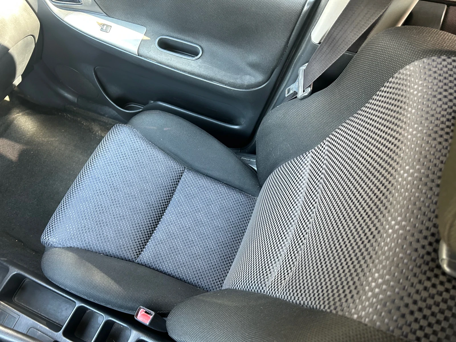 Toyota Corolla verso 2.0D на части, снимка 10 - Автомобили и джипове - 53759087