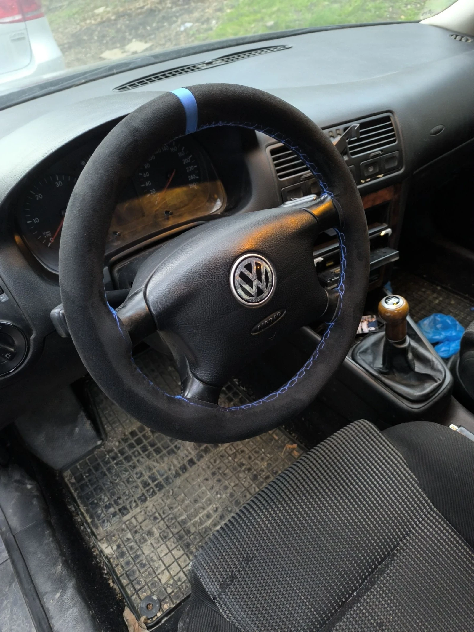 VW Bora, снимка 9 - Автомобили и джипове - 53927247