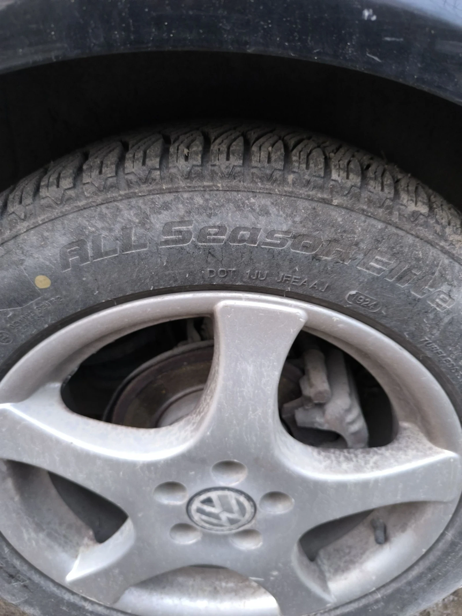 VW Bora, снимка 6 - Автомобили и джипове - 53927247