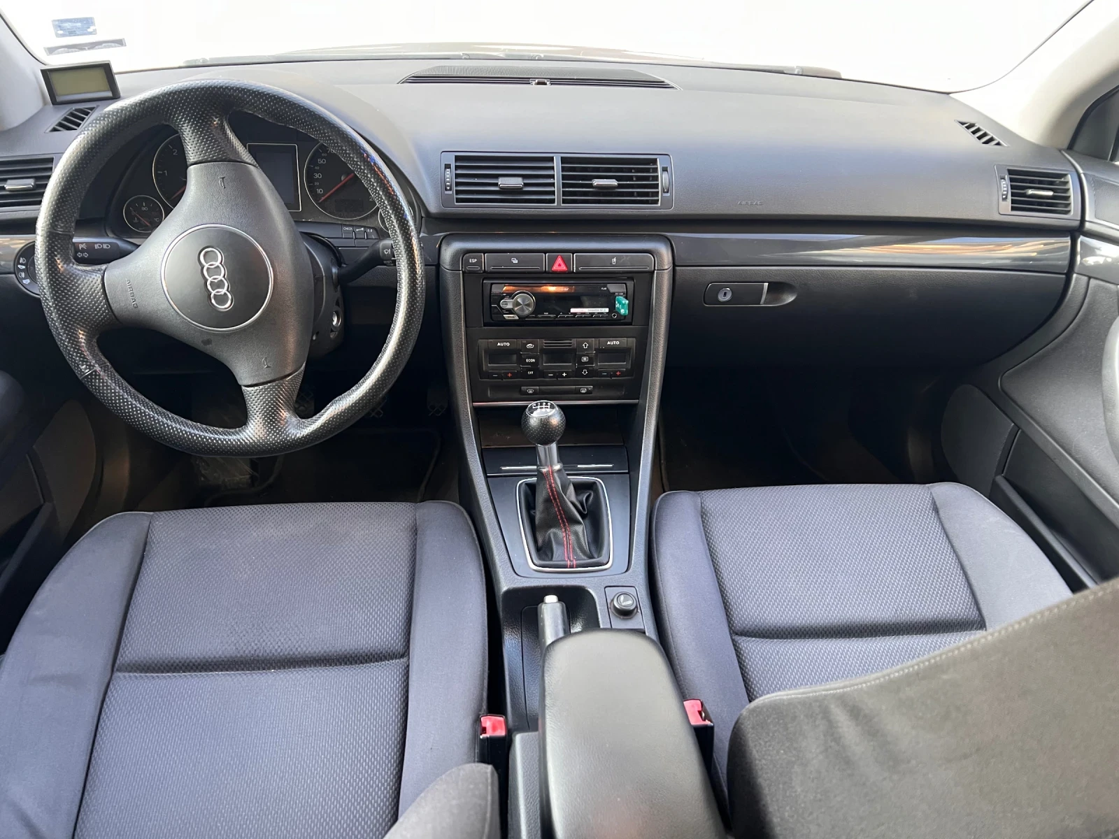 Audi A4 B6 1.9TDI 6 скорости, снимка 5 - Автомобили и джипове - 53946948