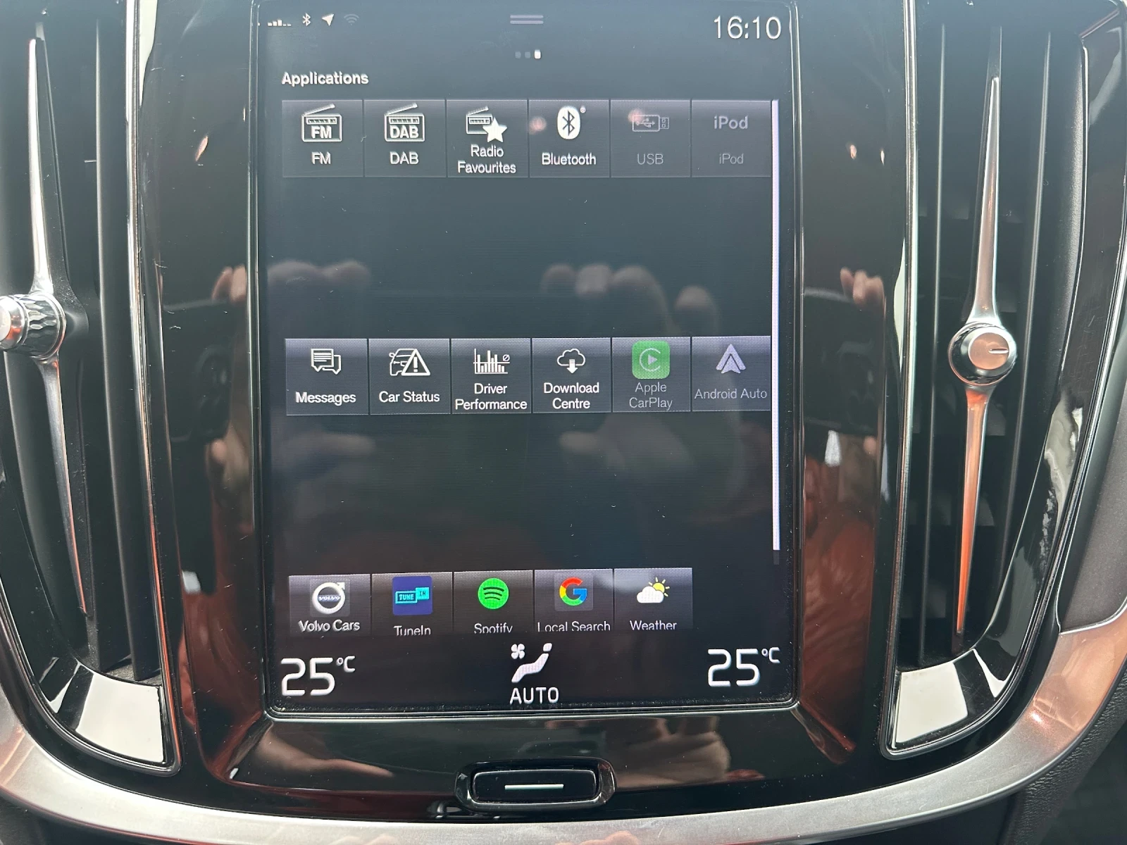 Volvo V60 2.0 D3-150 k.c.-ПЕРФЕКТНО, снимка 12 - Автомобили и джипове - 53964360