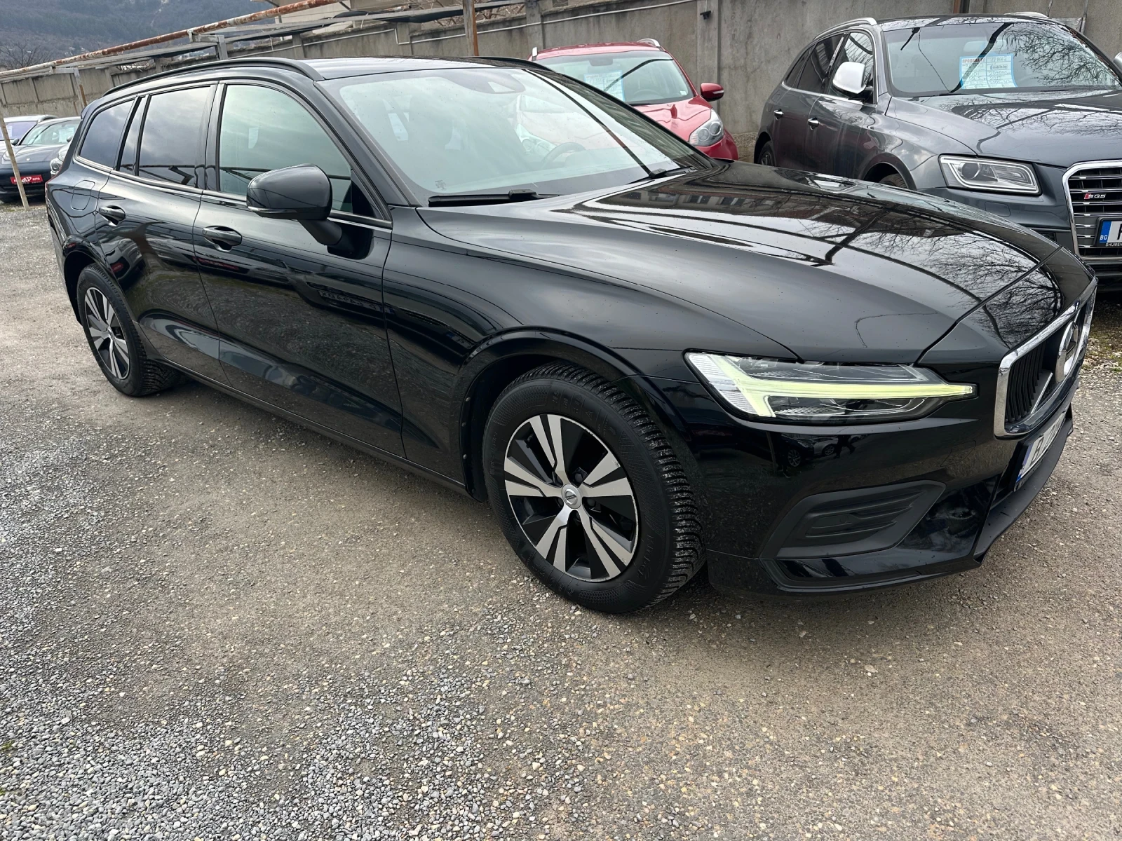 Volvo V60 2.0 D3-150 k.c.-ПЕРФЕКТНО, снимка 2 - Автомобили и джипове - 53964360