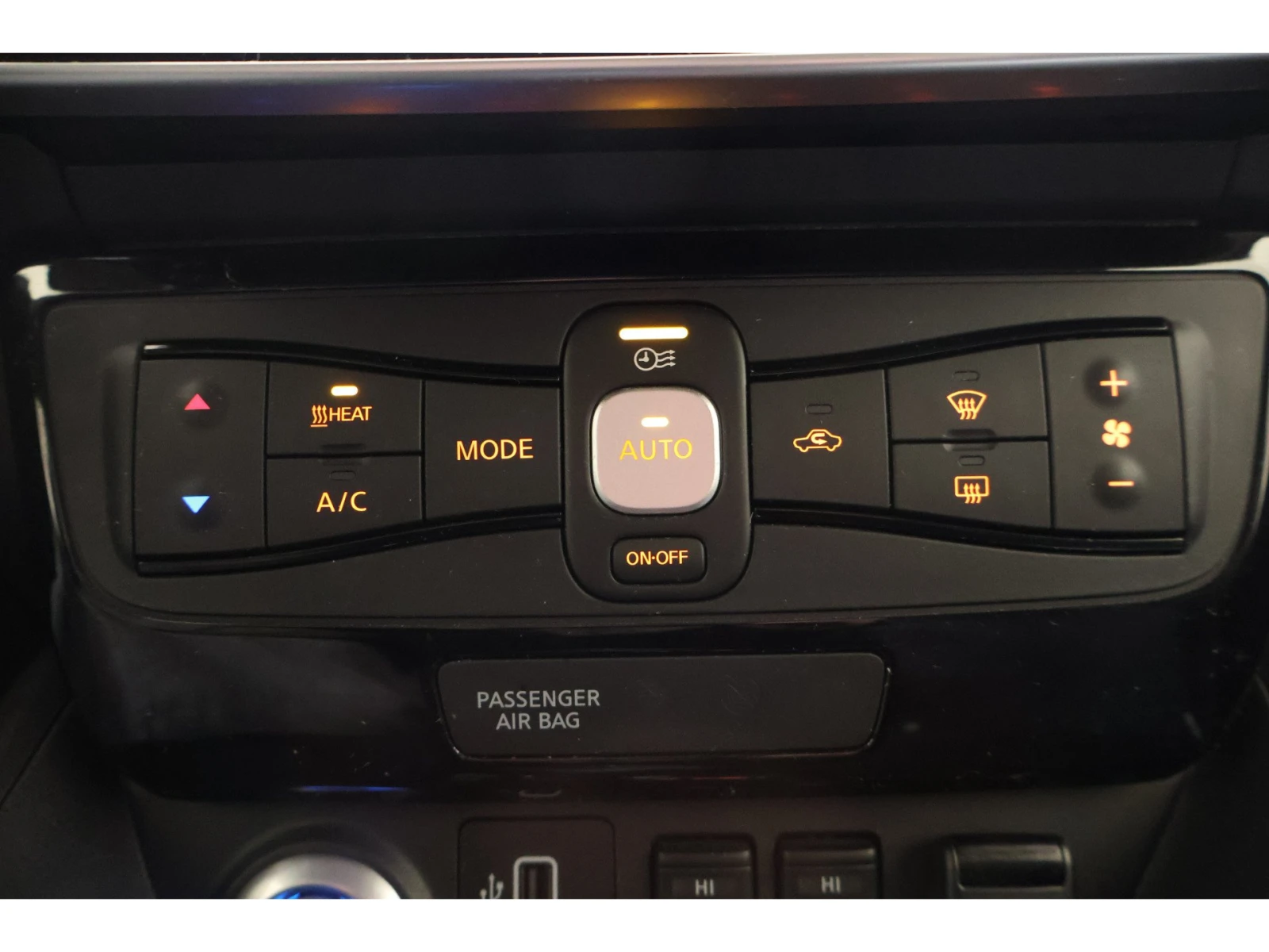 Nissan Leaf  40 kWh N-connecta | Mobile.bg � ����������� 11