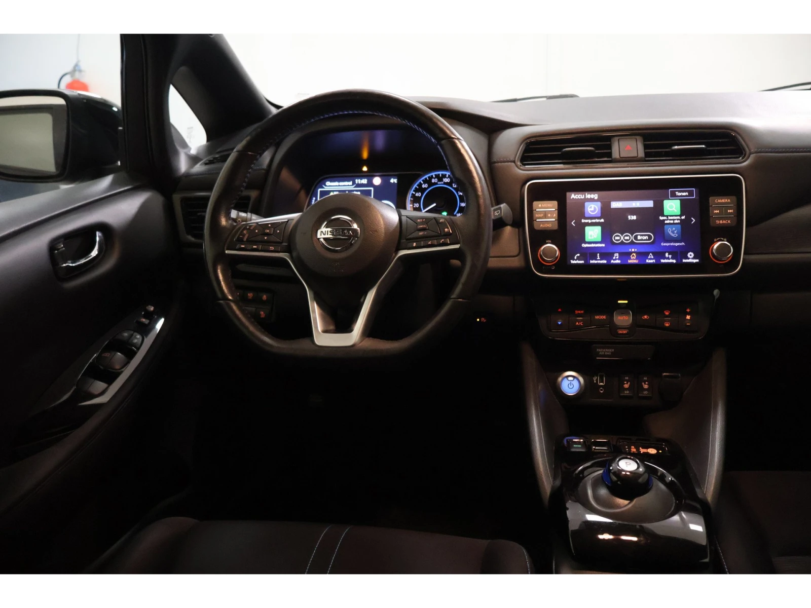 Nissan Leaf  40 kWh N-connecta | Mobile.bg � ����������� 12