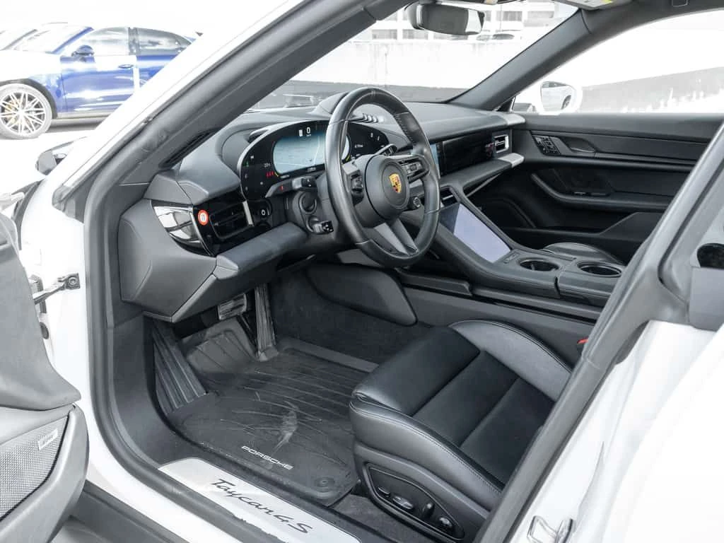 Porsche Taycan * 4S * PREMIUM PACKAGE* AWD* , снимка 13 - Автомобили и джипове - 54055091