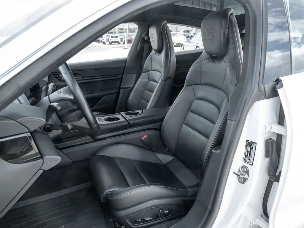 Porsche Taycan * 4S * PREMIUM PACKAGE* AWD* , снимка 15 - Автомобили и джипове - 54055091