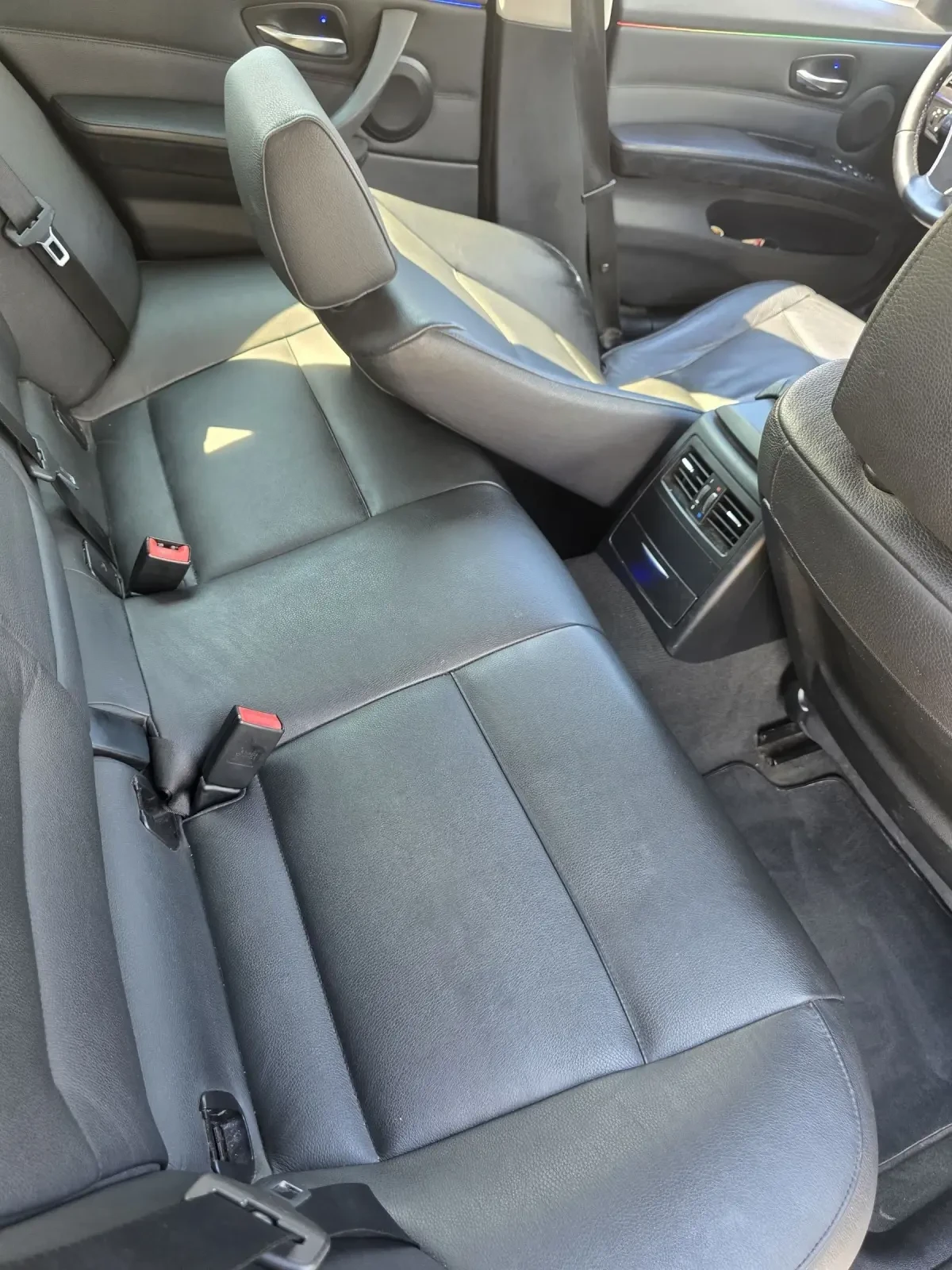 BMW 320, снимка 12 - Автомобили и джипове - 54098952