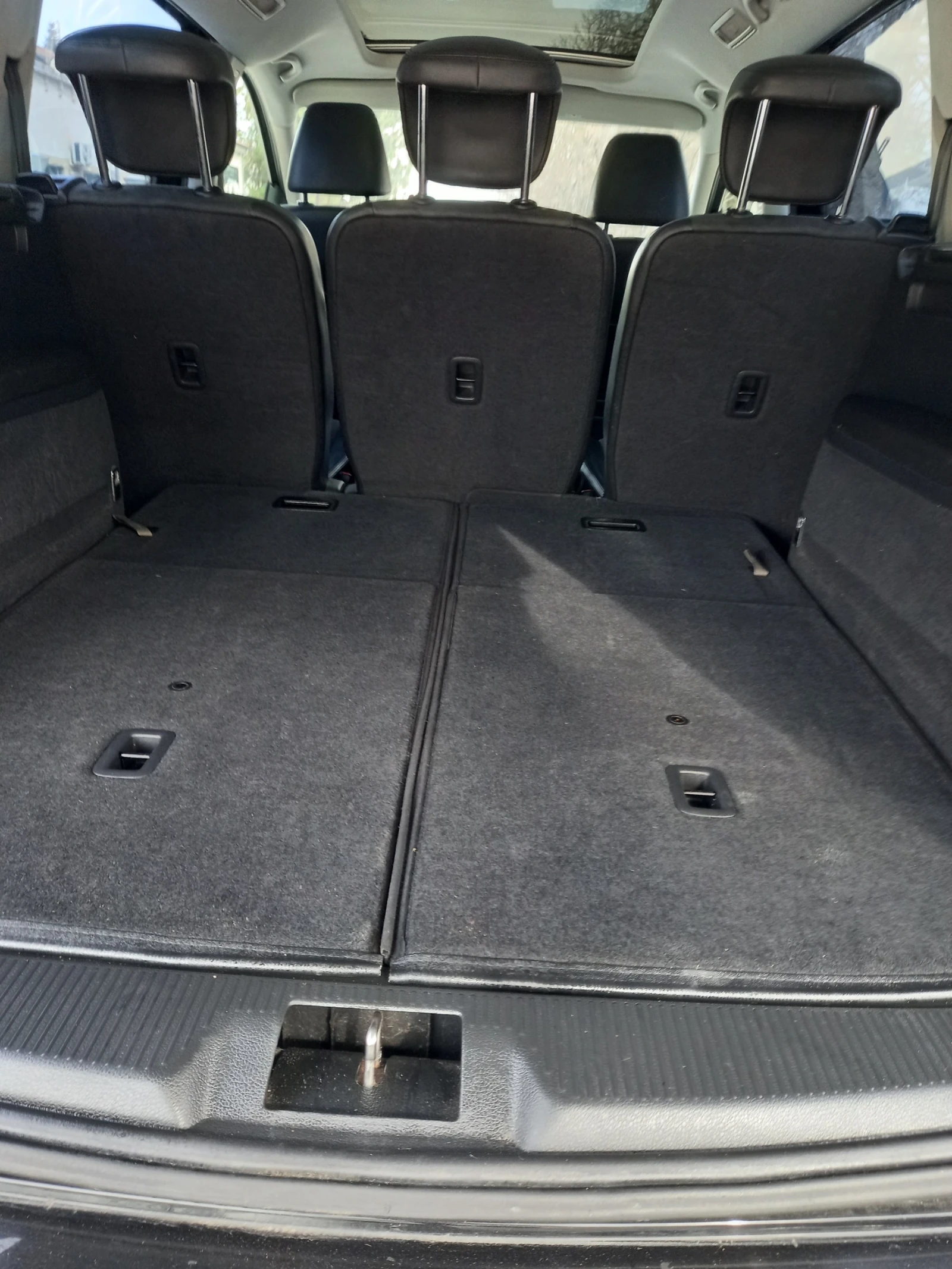 VW Sharan, снимка 5 - Автомобили и джипове - 54282793