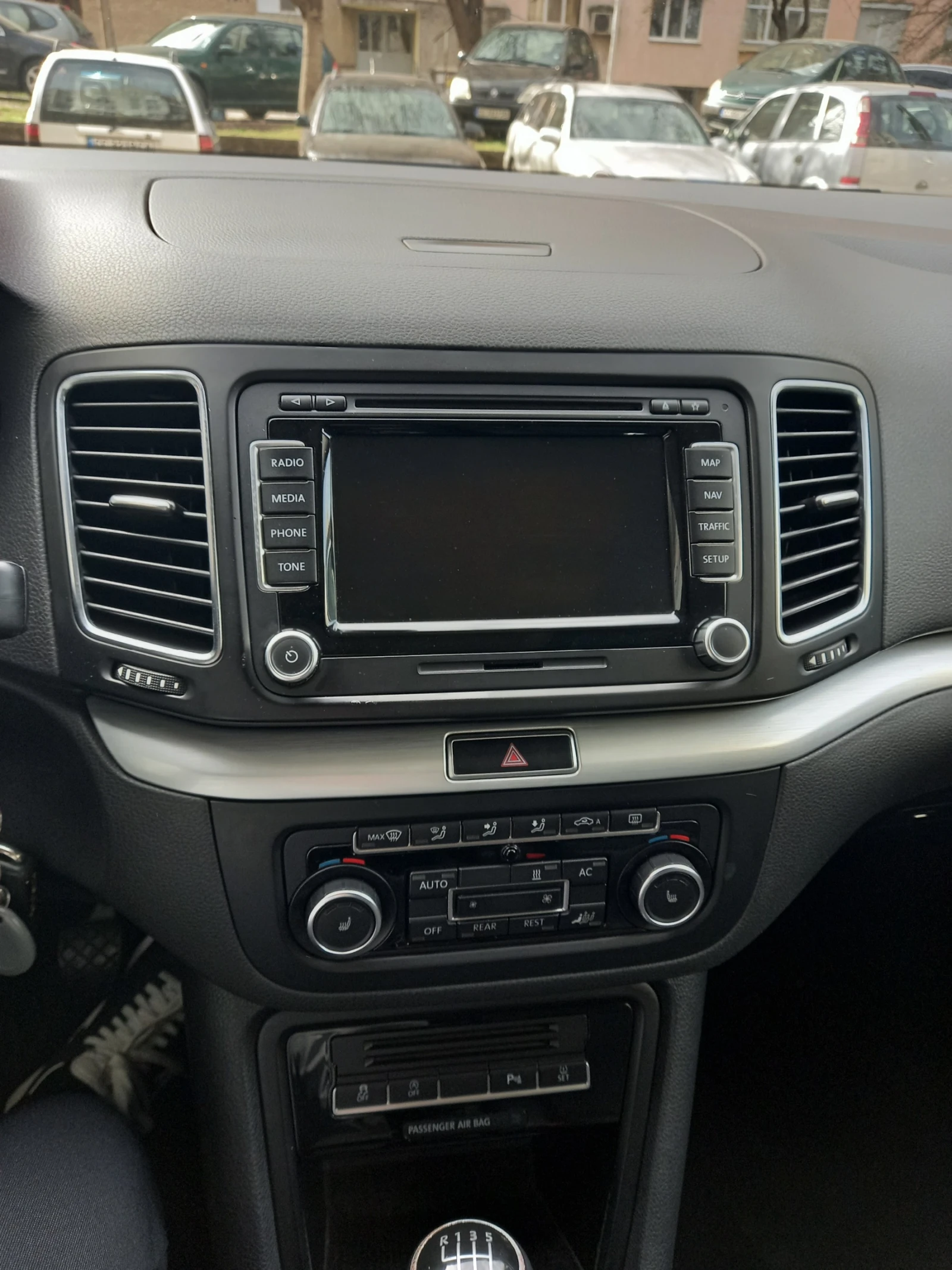 VW Sharan, снимка 4 - Автомобили и джипове - 54282793