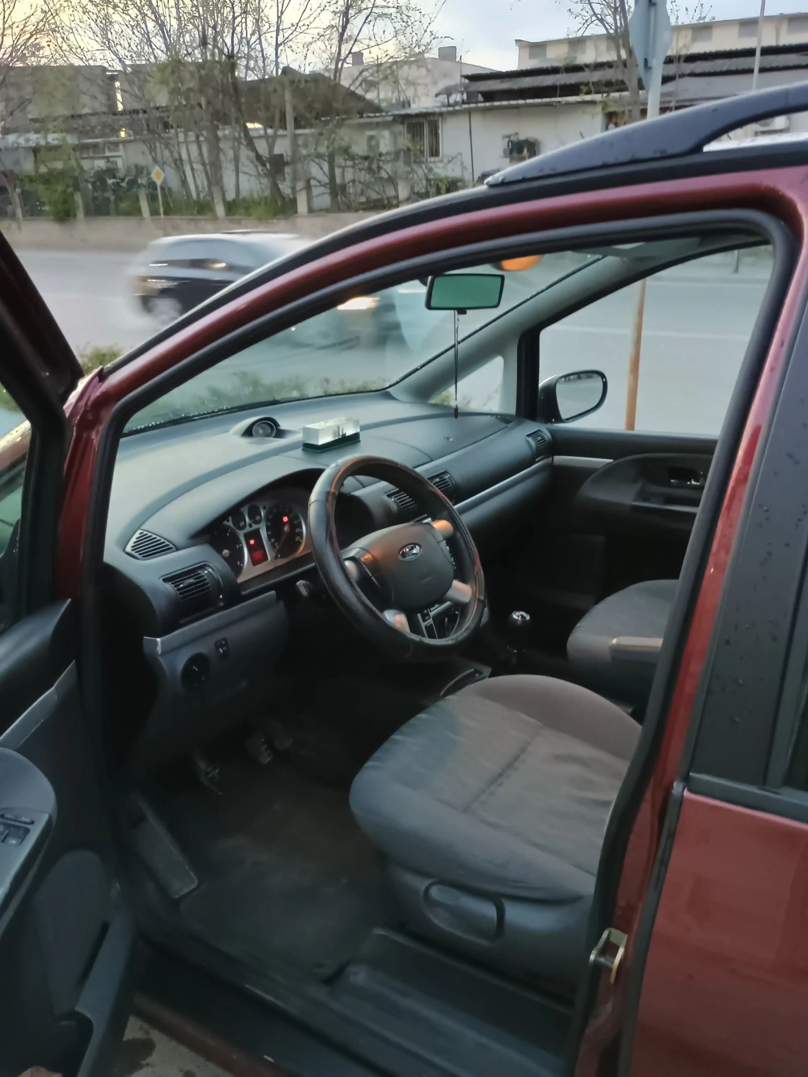 Ford Galaxy 1.9 TDI, снимка 5 - Автомобили и джипове - 54361971