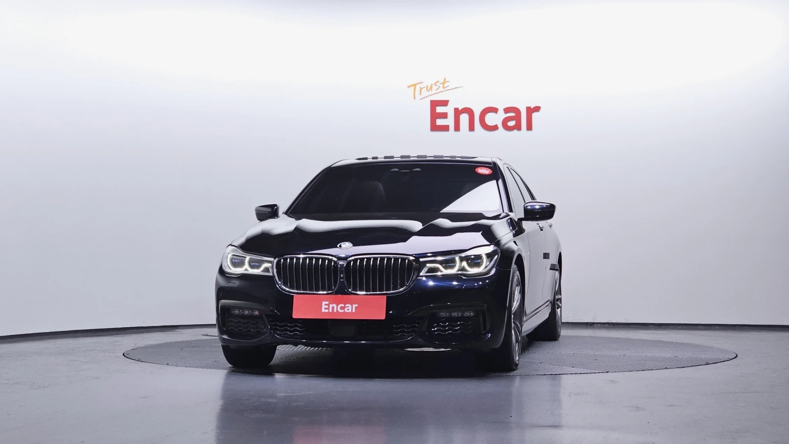 BMW 740 * ДИСТРОНИК * 360 * МАСАЖИ * HUD * АМБИЕНТНО, снимка 3 - Автомобили и джипове - 54585511