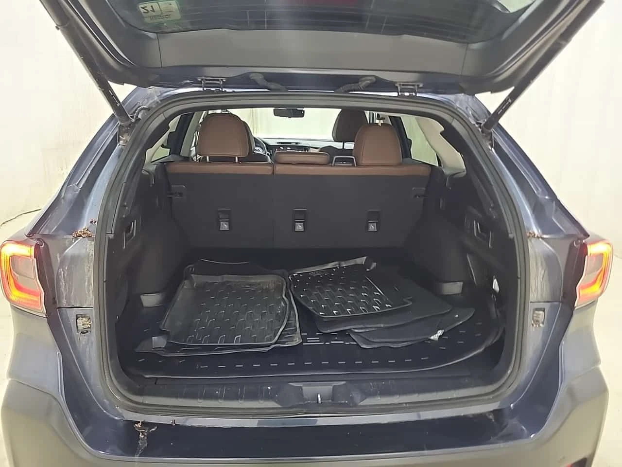 Subaru Outback PREMIER XT| DISTRONIC| 360| PANO| 2 КЛЮЧА| CARFAX, снимка 5 - Автомобили и джипове - 54622392