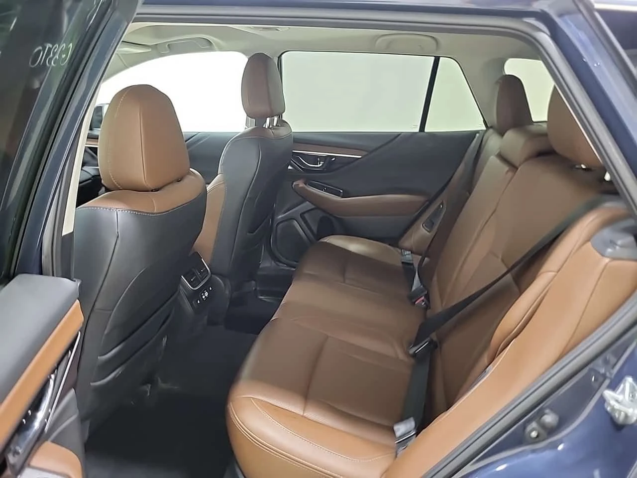 Subaru Outback PREMIER XT| DISTRONIC| 360| PANO| 2 КЛЮЧА| CARFAX, снимка 14 - Автомобили и джипове - 54622392