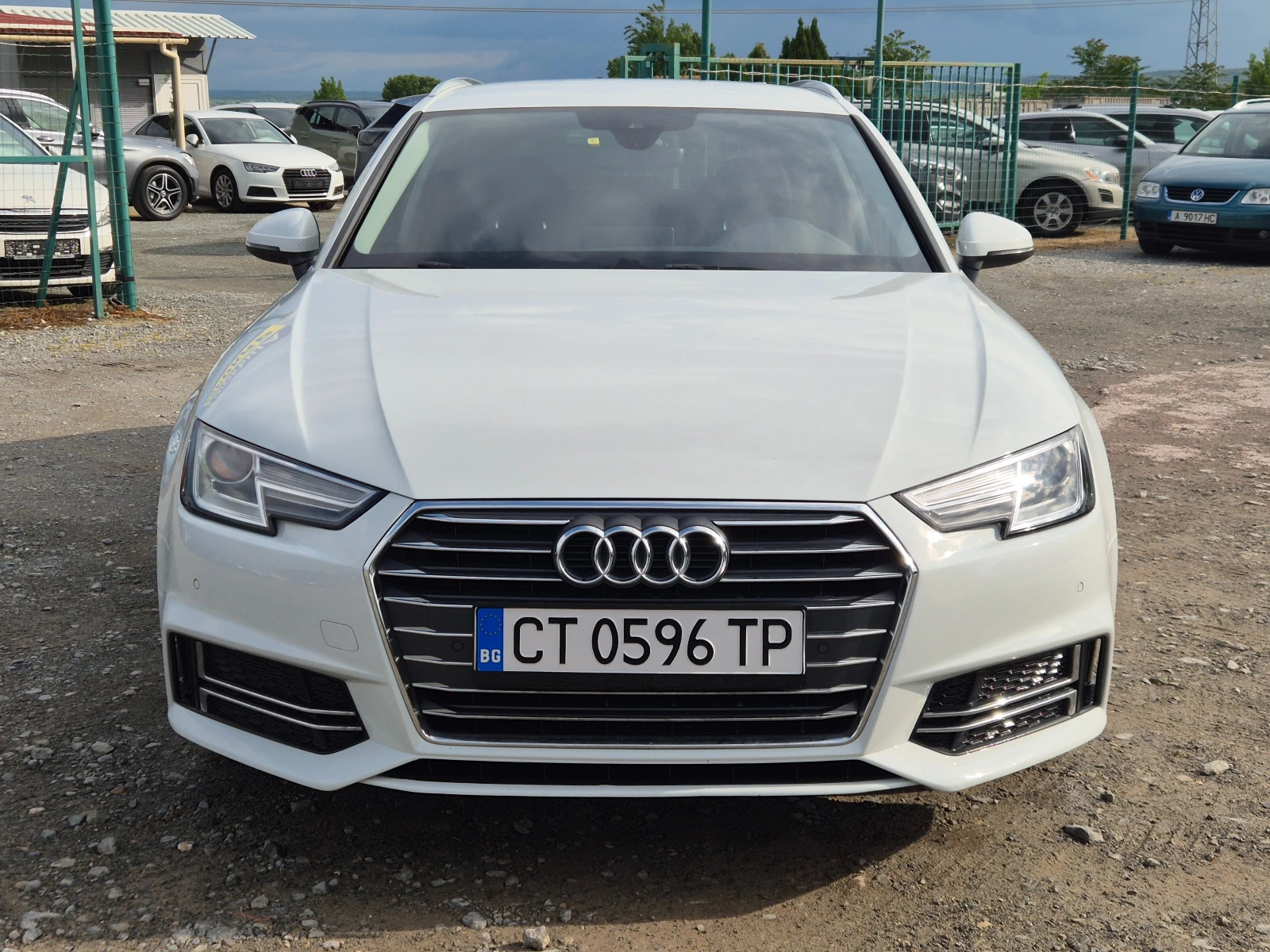 Audi A4 2.0TDI S-Line, снимка 8 - Автомобили и джипове - 54644534