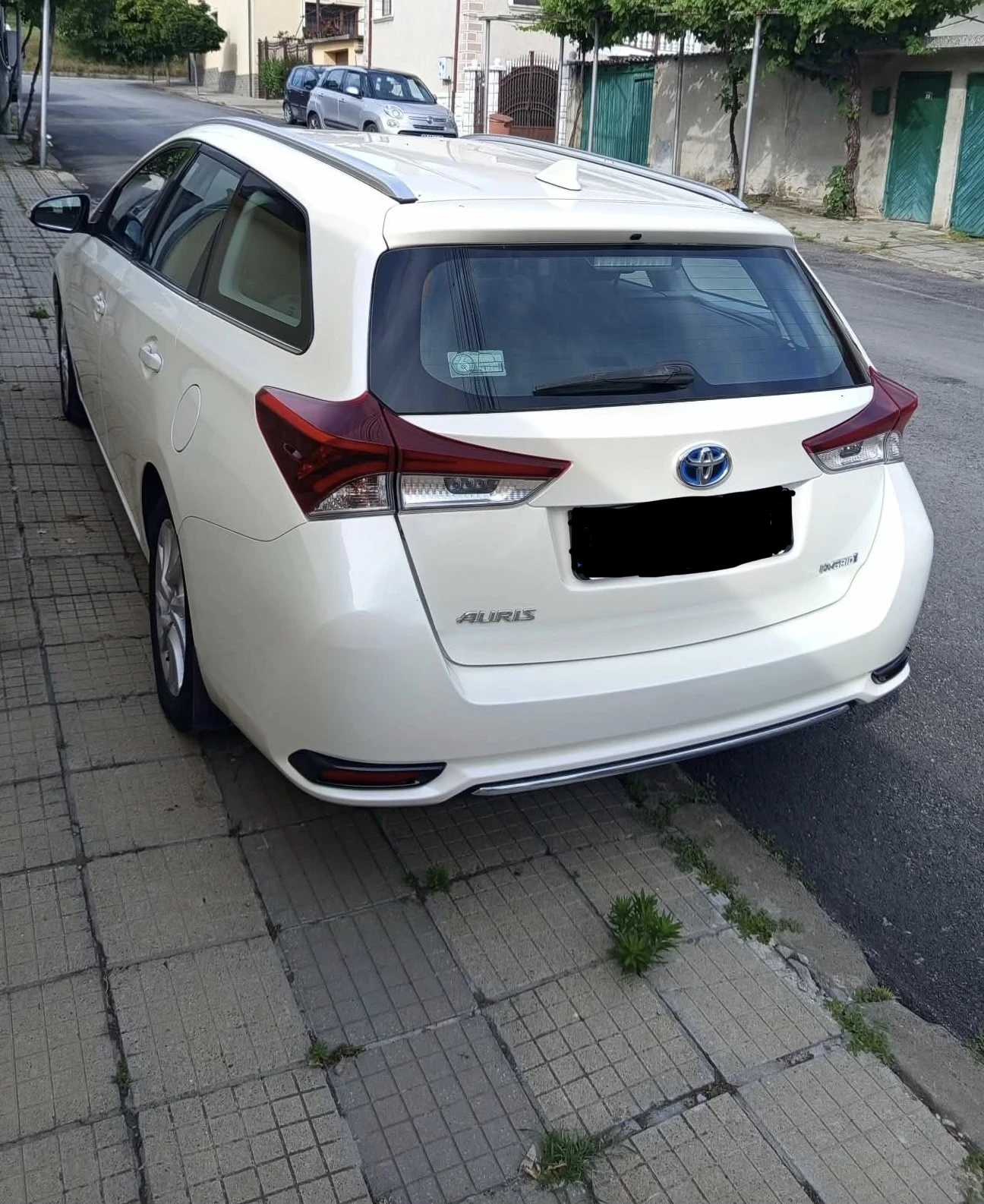 Toyota Auris, снимка 3 - Автомобили и джипове - 54825513