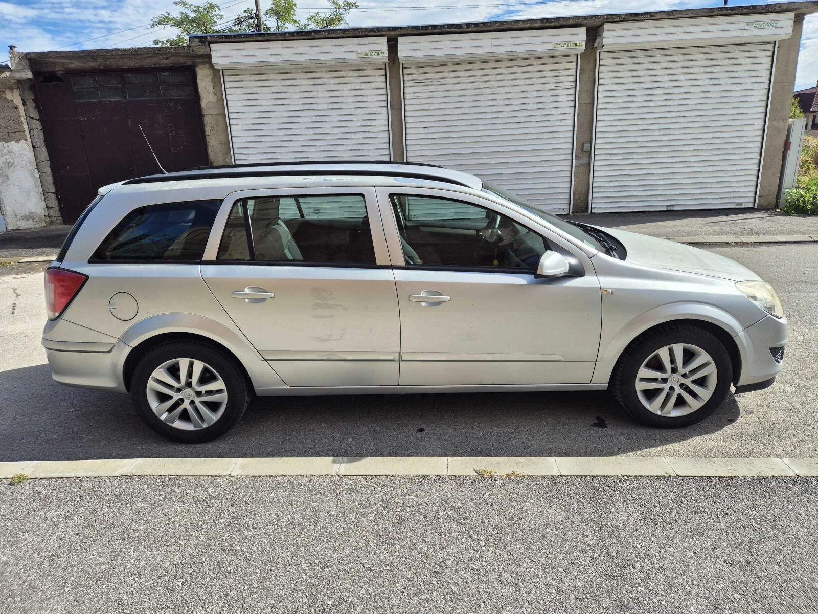 Opel Astra H, 1.9 CDTI, facelift, снимка 5 - Автомобили и джипове - 55003569