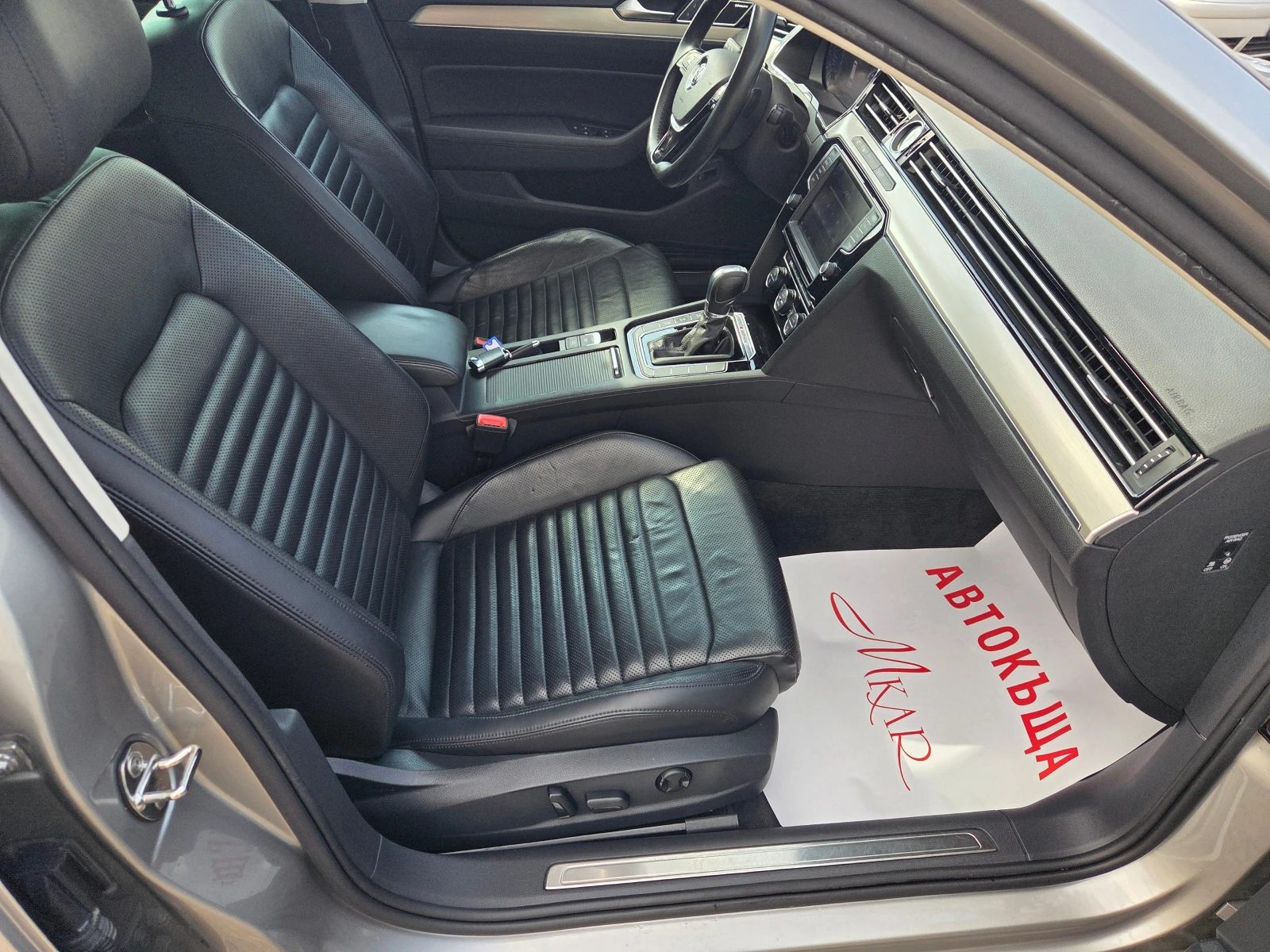 VW Passat 2.0TDI/4X4/AUTOMAT/NAVI, снимка 10 - Автомобили и джипове - 55373738