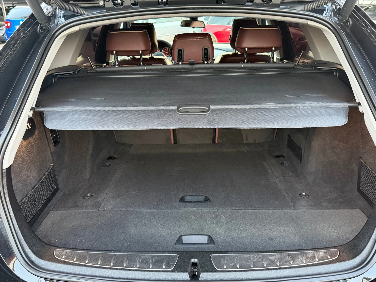 BMW 320 2.0D 190к.с. ИТАЛИЯ, снимка 8 - Автомобили и джипове - 55494895