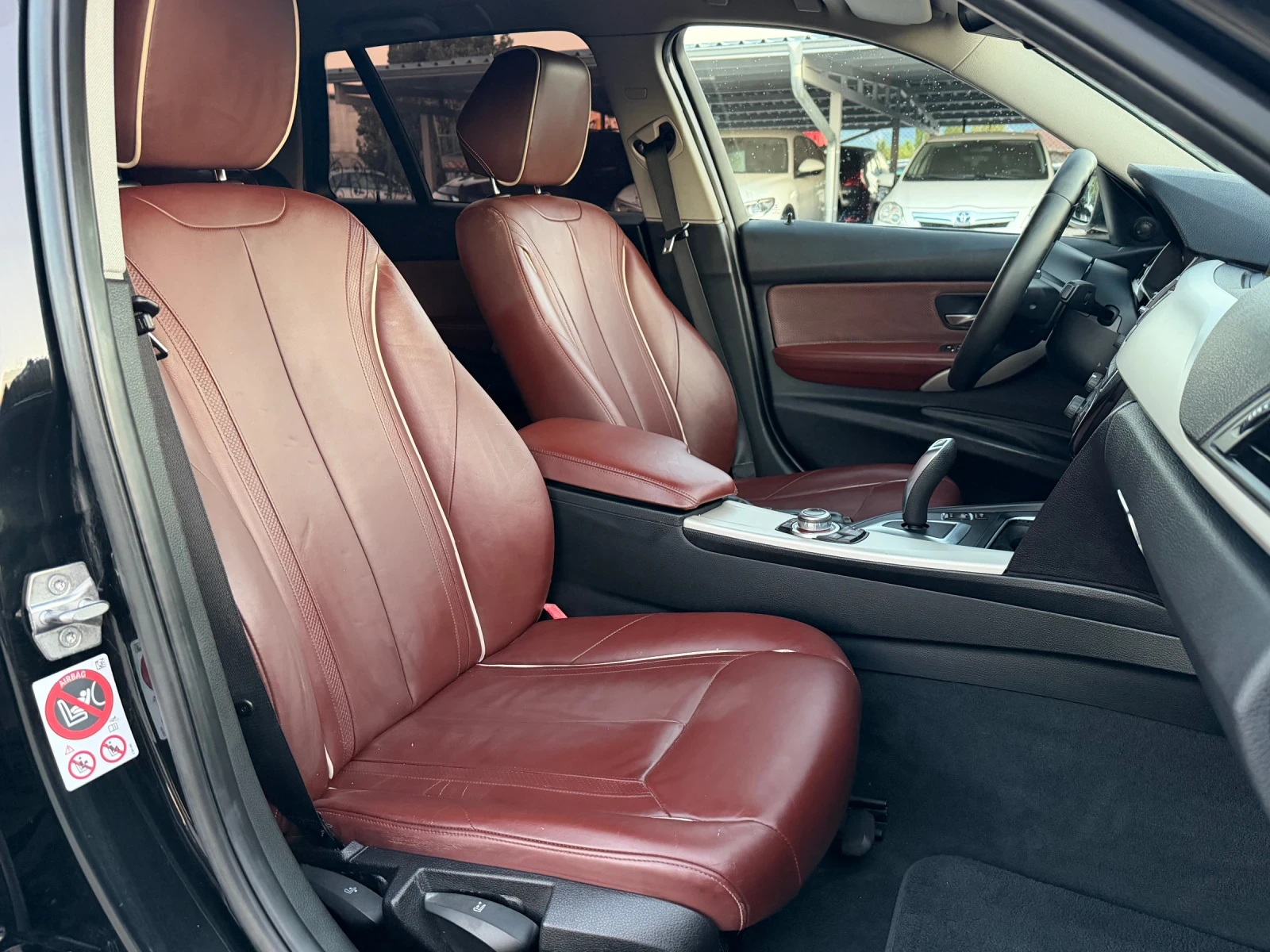 BMW 320 2.0D 190к.с. ИТАЛИЯ, снимка 10 - Автомобили и джипове - 55494895