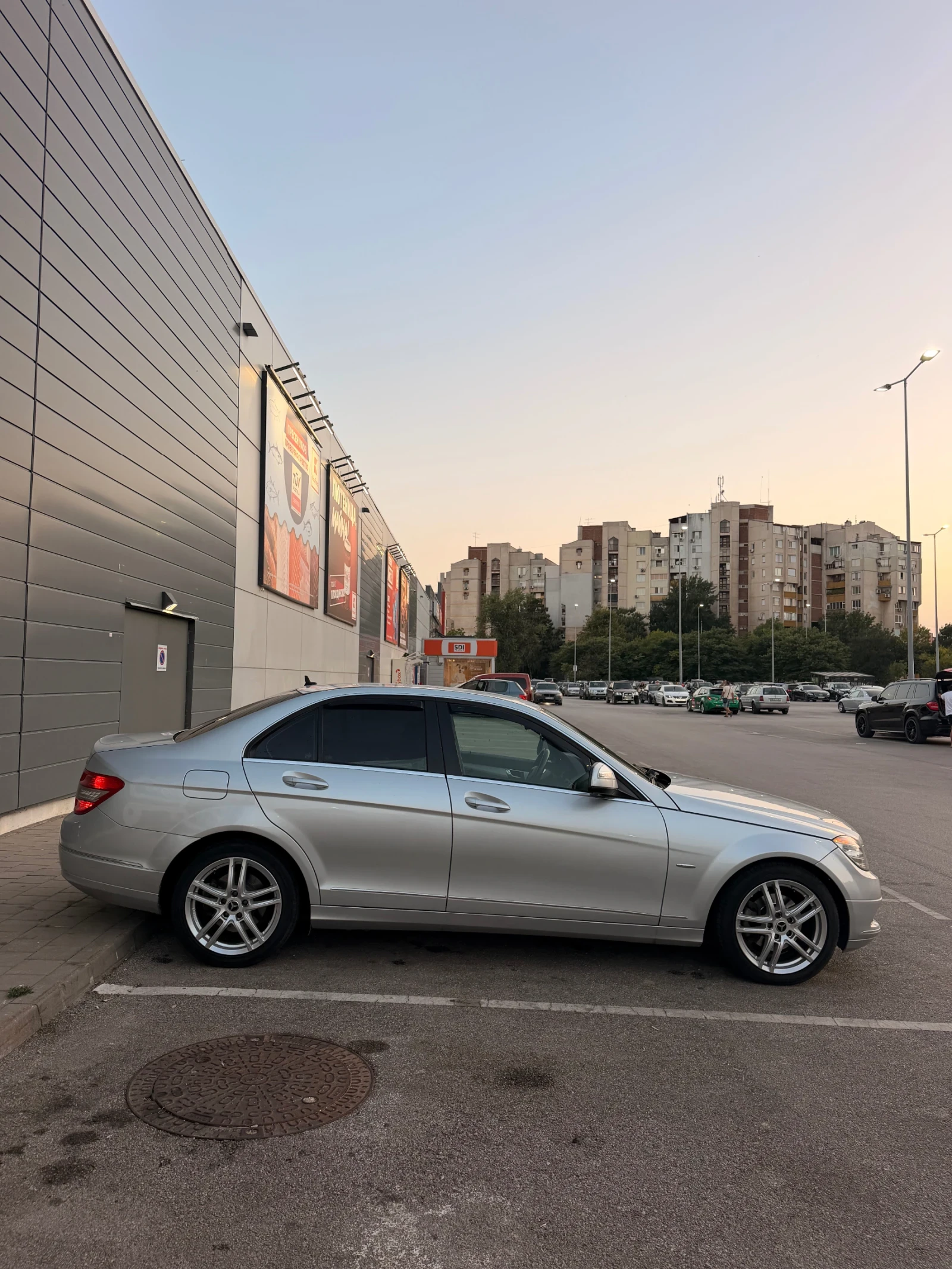 Mercedes-Benz C 220 Mercedes W204 C220 CDI Avantgarde с двигател OM646, снимка 3 - Автомобили и джипове - 55902634