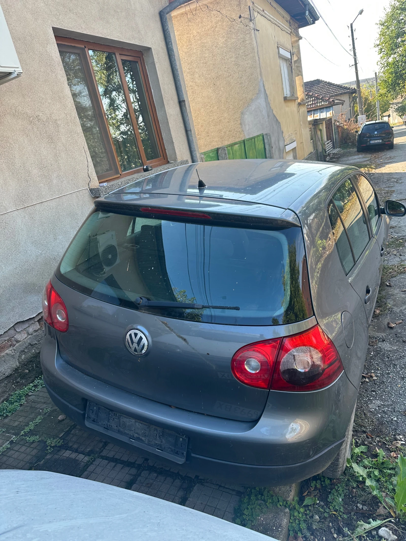 VW Golf, снимка 2 - Автомобили и джипове - 56709865