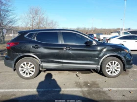 Nissan Rogue SPORT 4X4 - 8839 € / 17287.58 лв. - 47729321 12