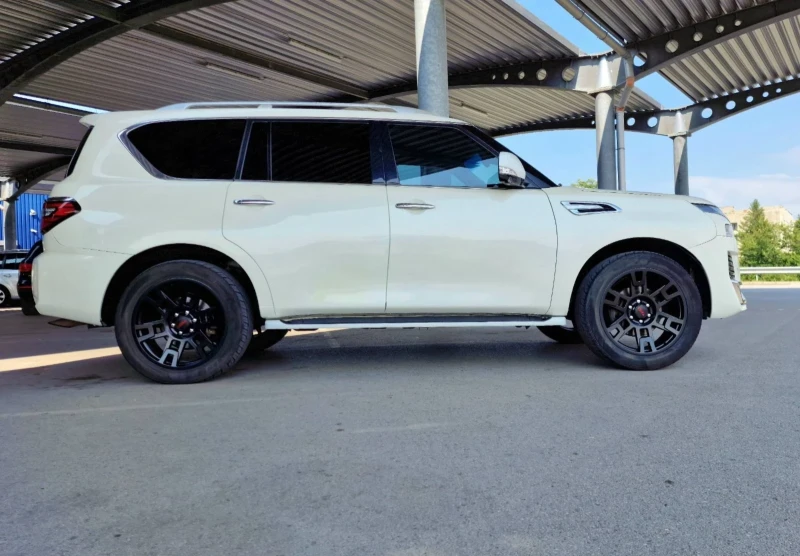 Infiniti QX80 Реконструкция в Nissan Patrol 2023* Oбдух* Пано* B, снимка 4 - Автомобили и джипове - 52317929