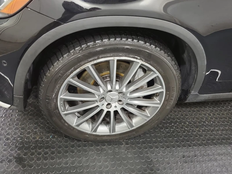 Mercedes-Benz GLC AMG 43  CARFAX, снимка 12 - Автомобили и джипове - 53096780