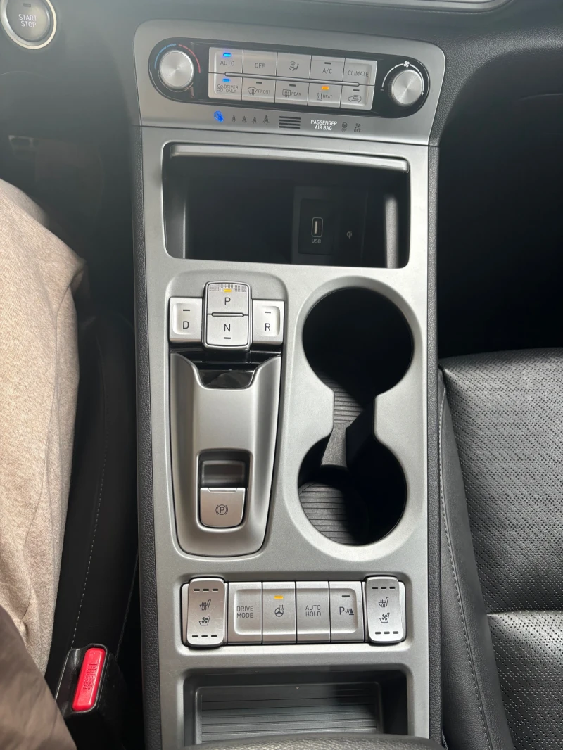 Hyundai Kona Premium 64kwh термопомпа, снимка 9 - Автомобили и джипове - 53141241