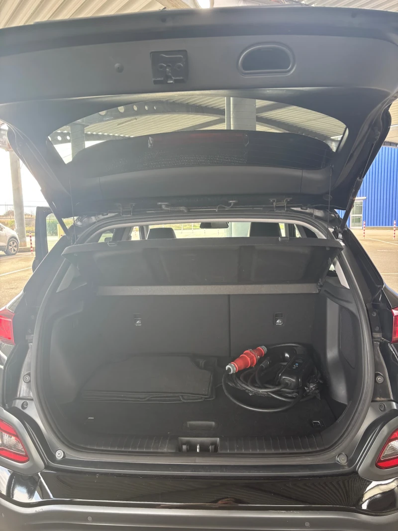 Hyundai Kona Premium 64kwh термопомпа, снимка 11 - Автомобили и джипове - 53141241