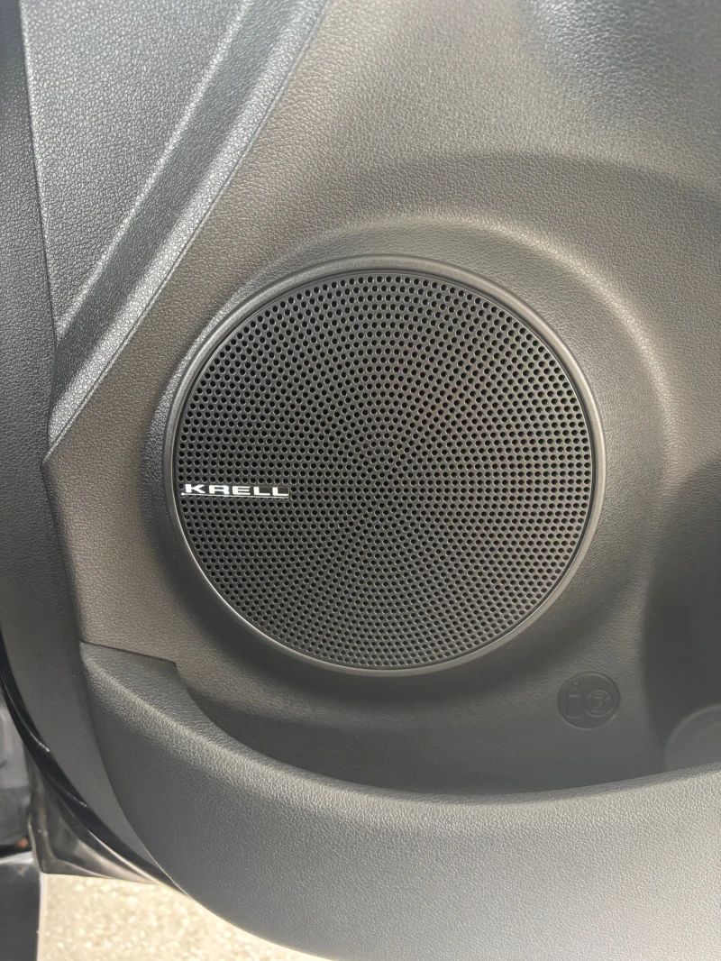 Hyundai Kona Premium 64kwh термопомпа, снимка 6 - Автомобили и джипове - 53141241