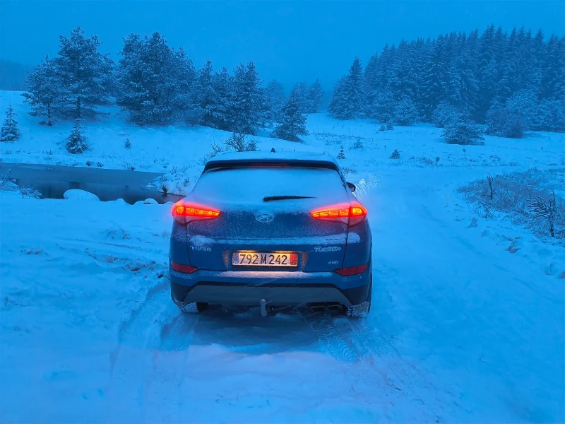 Hyundai Tucson 4х4, automatic, снимка 6 - Автомобили и джипове - 53386626
