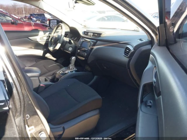 Nissan Rogue SPORT 4X4 - изображение 5