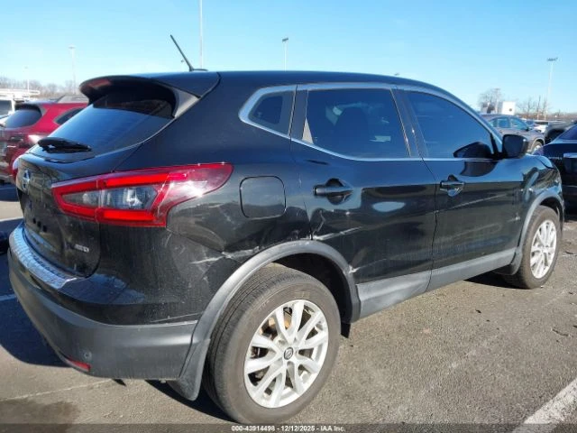 Nissan Rogue SPORT 4X4, снимка 17 - Автомобили и джипове - 53391275