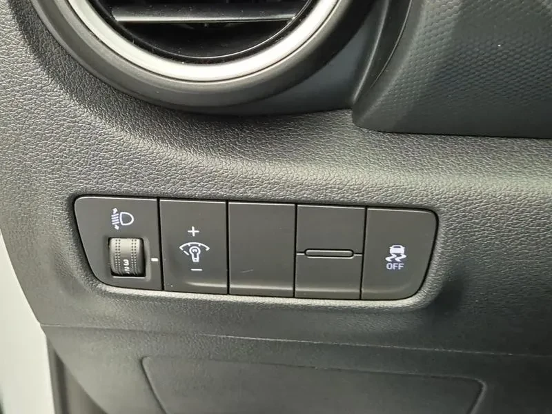 Hyundai Kona 1.6D - САМО 30% АВАНС, снимка 17 - Автомобили и джипове - 56028344