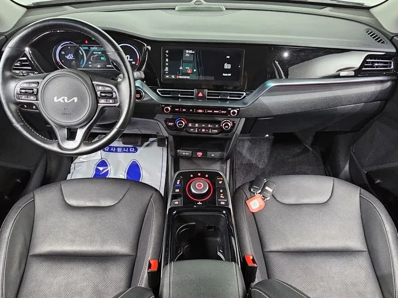 Kia Niro САМО 30% АВАНС, снимка 7 - Автомобили и джипове - 56489210