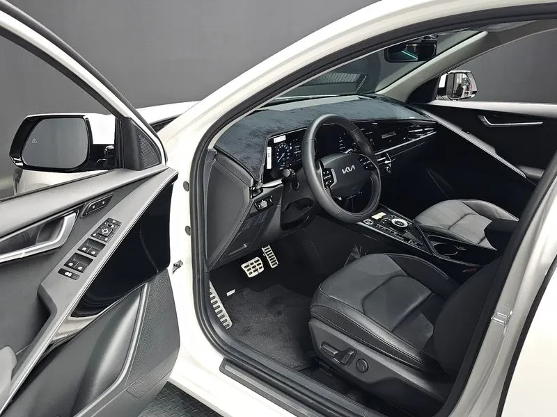 Kia Niro Niro Ev Earth, снимка 10 - Автомобили и джипове - 56597332