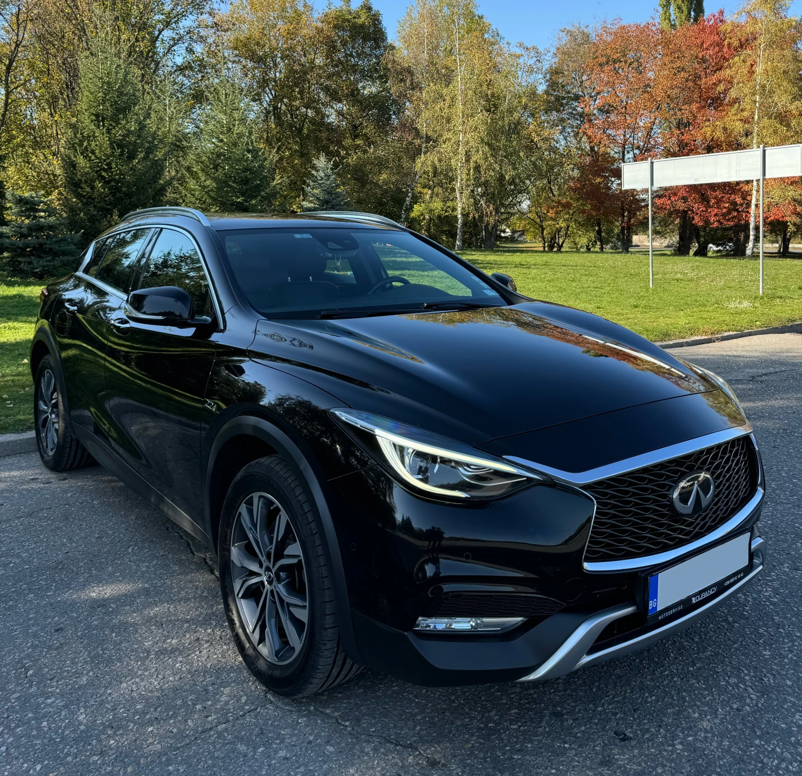 Infiniti QX30 BOSE/ Панорама - изображение 3