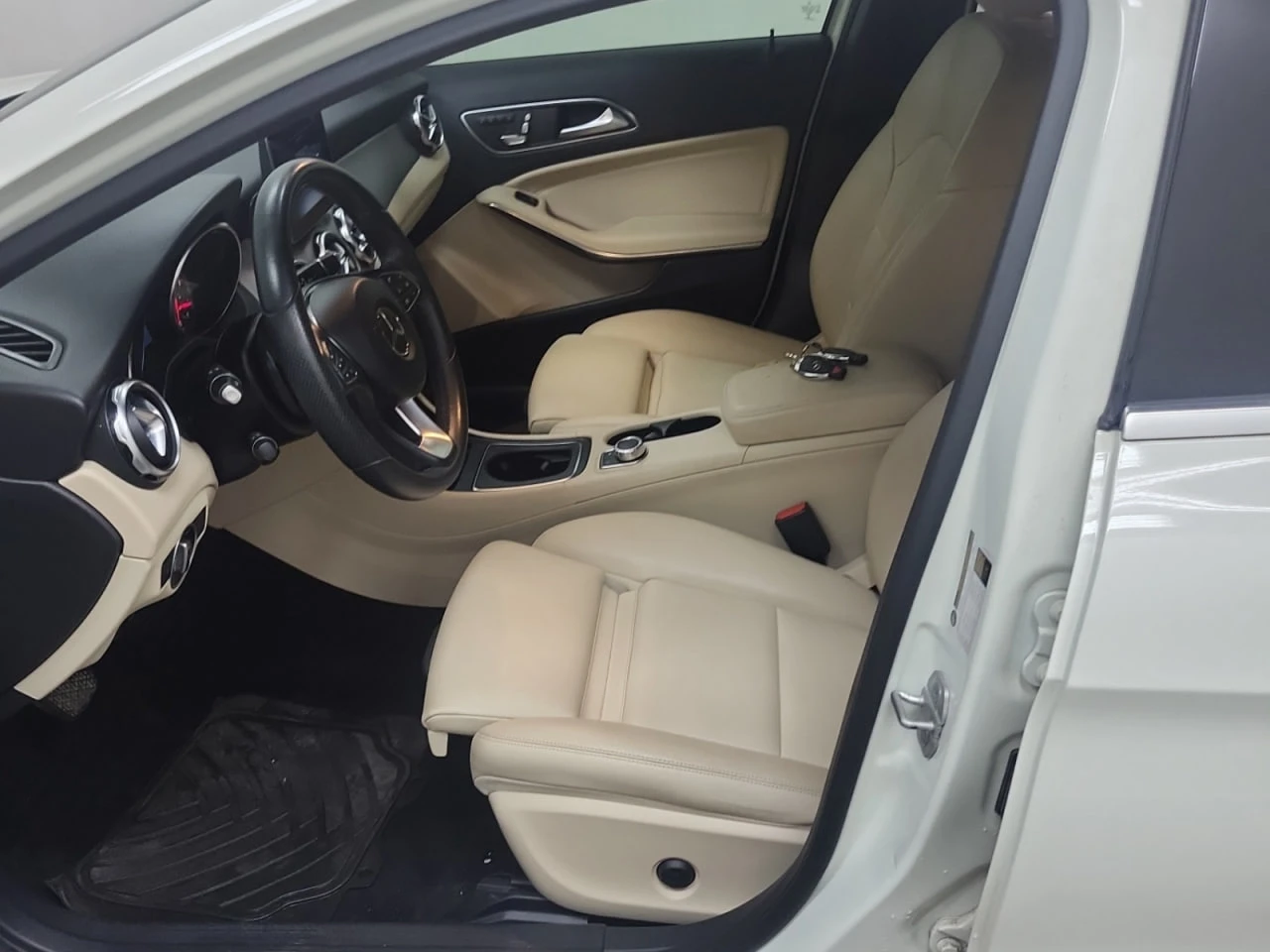 Mercedes-Benz GLA * CARFAX * АВТО КРЕДИТ * ЦЕНА ДО БГ! - изображение 7