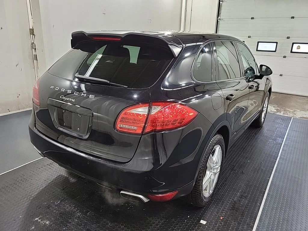 Porsche Cayenne * AWD 4DR TIPTRONIC * CARFAX * ЦЕНА ДО БГ - изображение 3