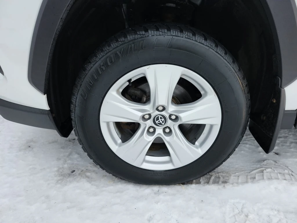 Toyota Rav4 * HYBRID LE * CARFAX * БЕЗ ПЪРВОНАЧАЛНА ВНОСКА - изображение 6